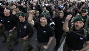 Militares griegos protestan por la cesión de soberanía nacional a la troika y los recortes en sus salarios