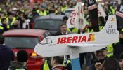 Iberia acepta la rebaja del número de despidos propuesta por el mediador