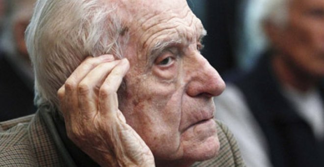 Cadena perpetua para Bignone, el último dictador argentino