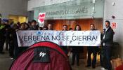 La oposición en pleno se encierra en el Ayuntamiento de Leganés contra el cierre de los colegios públicos