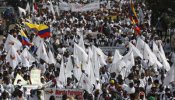 Mas de un millón de personas salen a la calle para apoyar la paz en Colombia