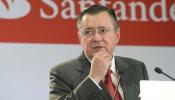 El Gobierno aprueba la reforma que permite a Alfredo Sáenz seguir como banquero