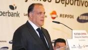 Tebas pide controlar a los jeques, "o nos cargamos el fútbol"