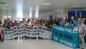 Usuarios y vecinos se encierran en el hospital del Henares, a punto de ser privatizado