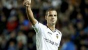 Valencia y Tottenham confirman el traspaso de Soldado