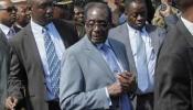 Mugabe, reelegido presidente de Zimbabue entre denuncias de fraude electoral