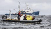 La justicia rusa prolonga tres meses más la custodia de los activistas de Greenpeace detenidos