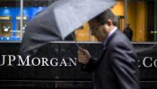 Un juez español deja en libertad provisional al exdirectivo español de JP Morgan reclamado por EEUU