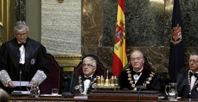 El fiscal general abandera la unidad de España "indisoluble e indivisible"