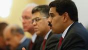 Venezuela expulsa a tres diplomáticos de EEUU