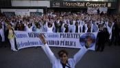 El colectivo de médicos impugna el último giro judicial sobre la privatización sanitaria en Madrid