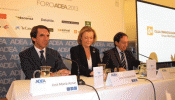 Aznar coincide con la alcaldesa pero pide otra reforma fiscal