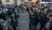 El Gobierno ucraniano se disculpa por el uso de la fuerza en las protestas