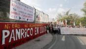 Los empleados de Panrico en Santa Perpètua continúan bloqueando el reparto