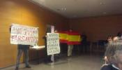 Falange revienta un acto de la plataforma independentista Súmate en Mataró