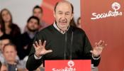 Rubalcaba da pistas sobre sus intenciones para las primarias