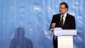 Rajoy evita dar su apoyo a González por la imputación de su mujer