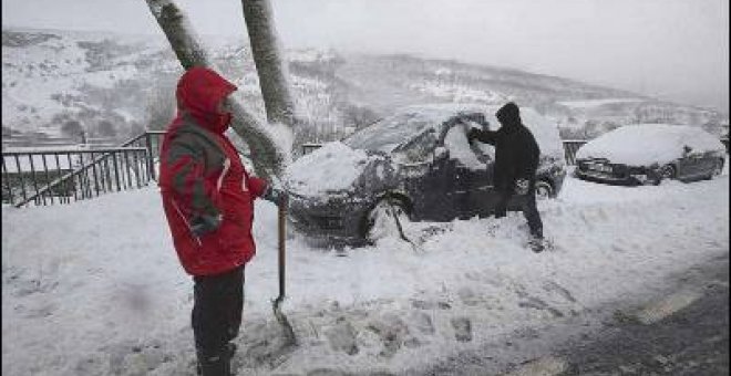 Nieve, fuerte viento y olas de 7 metros mantienen en alerta a 24 provincias