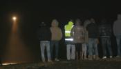 Tres desaparecidos al ser arrastrados por una ola en Valdoviño