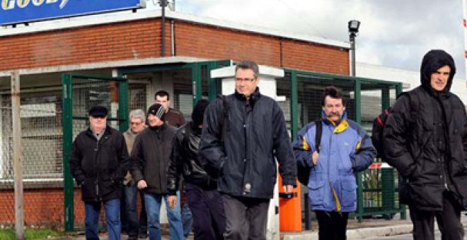 Los trabajadores de Goodyear retienen a dos directivos en Francia