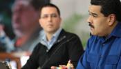 Maduro renueva su gobierno y sustituye siente ministros