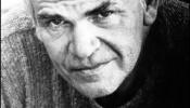 Kundera gana el premio de Javier Marías