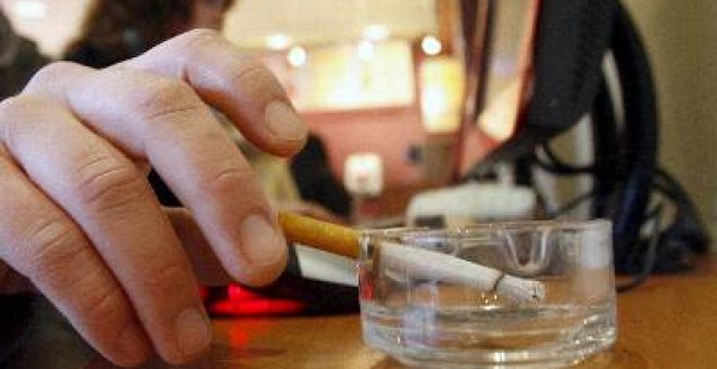 La futura Ley antitabaco permitirá fumar en hoteles y hostales