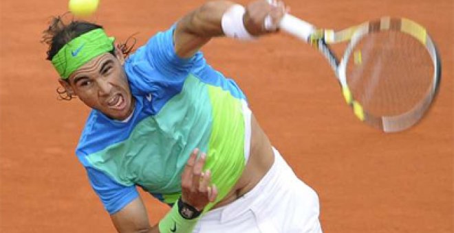 Nadal se deshace de Hewitt