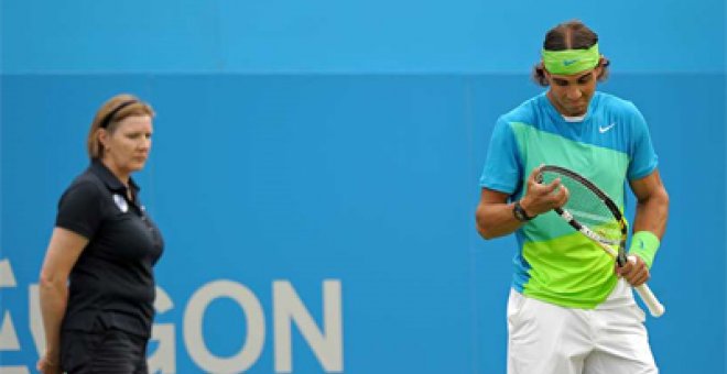 Nadal se estrena en hierba con una cómoda victoria en Queen's