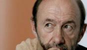 Rubalcaba se muestra "satisfecho" con la sentencia del Estatut