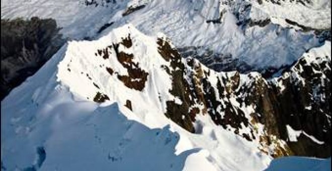 Rescatados los cuerpos de los dos alpinistas fallecidos en Perú