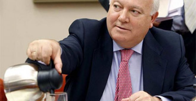 Moratinos asegura que "todos los presos políticos serán excarcelados"