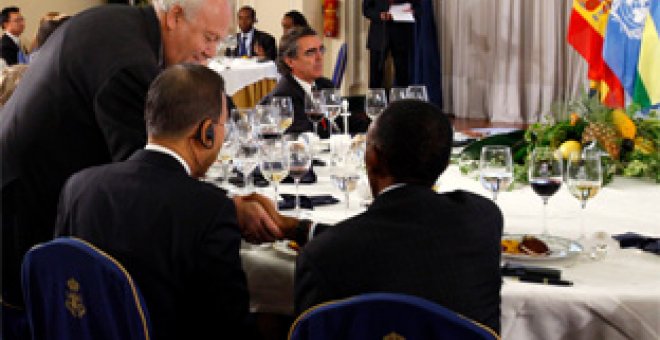 Zapatero recibe al grupo de la ONU, a excepción de Kagame