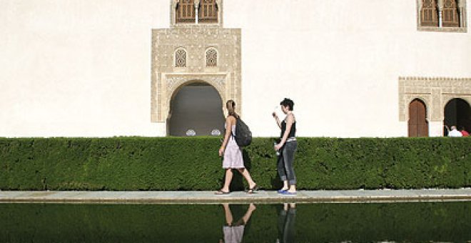 Guía para perderse en la Alhambra