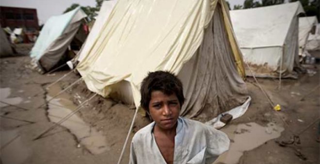 Pakistán conmemora su independencia luchando contra las inundaciones