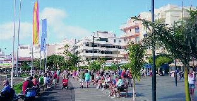 Los ajustes no ayudan a Canarias