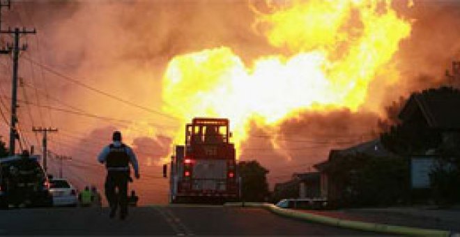 Una explosión de gas provoca un mar de llamas en San Francisco