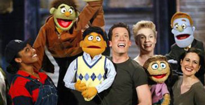 Treinta actores y cuarenta muñecos se unen en el musical Avenue Q