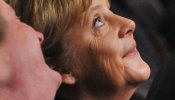 Angela Merkel, acosada por un hombre por no contestar a sus cartas