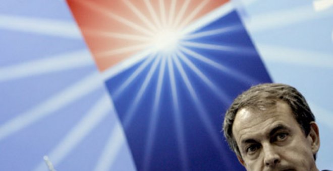 Zapatero califica de "responsable" la postura del Gobierno con Marruecos