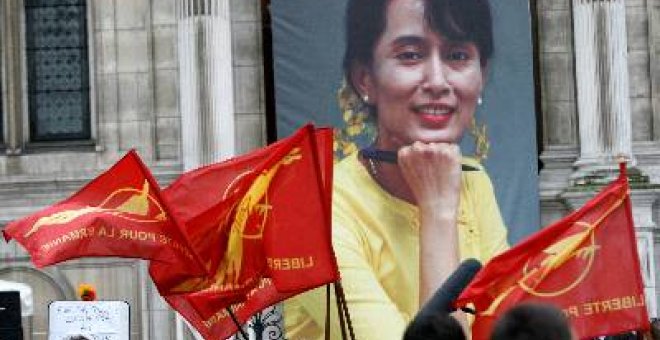 Suu Kyi celebrará hoy su primer mitin político tras ser liberada en Birmania