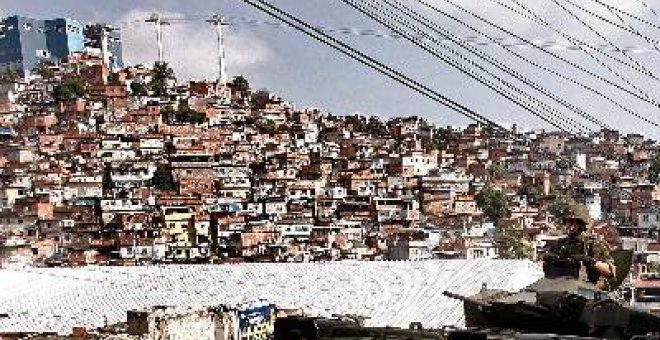 Comienza la operación para tomar la favela de narcotraficantes en Río de Janeiro