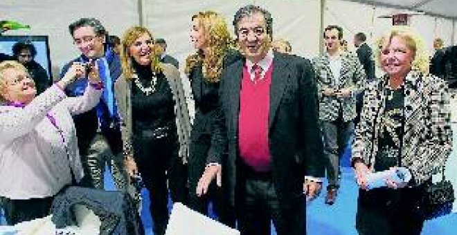 Aznar y Aguirre presionan a Rajoy al avalar a Cascos