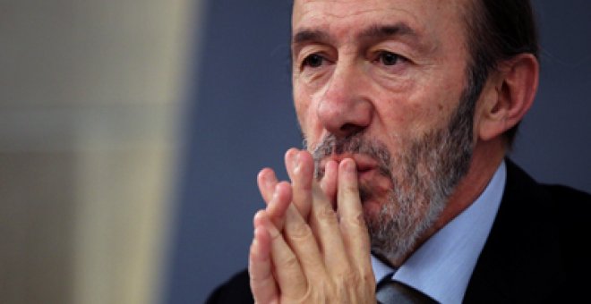 Rubalcaba insiste a ETA en que "eso de las treguas ya se acabó"