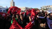 Los tunecinos del interior van a la capital a derribar el Gobierno