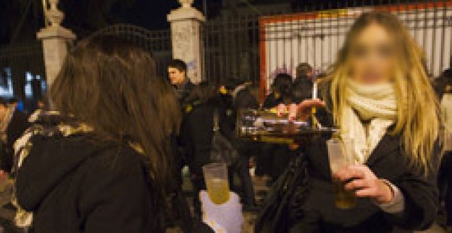 Las Cortes piden endurecer el etiquetado del alcohol