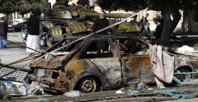 Las fuerzas de Gadafi diezman a los rebeldes en el centro de Zauiya