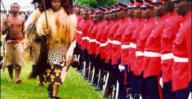 Contra Mswati III de Suazilandia, el último rey absolutista de África