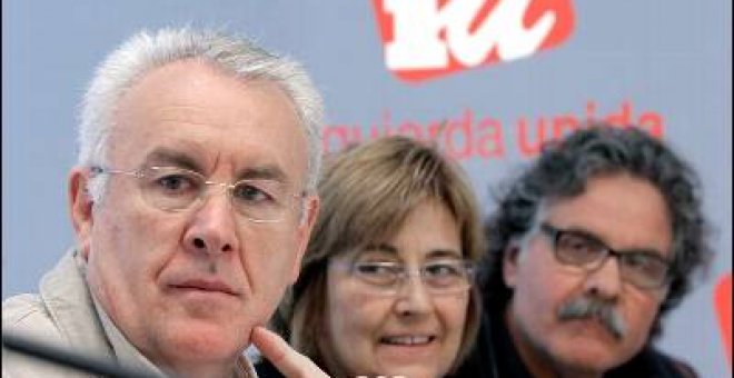 IU y ERC llevarán al Parlamento el debate sobre las agencias de 'rating'