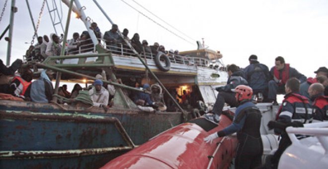 LA OTAN niega haber dejado morir a 61 personas en el Mediterráneo